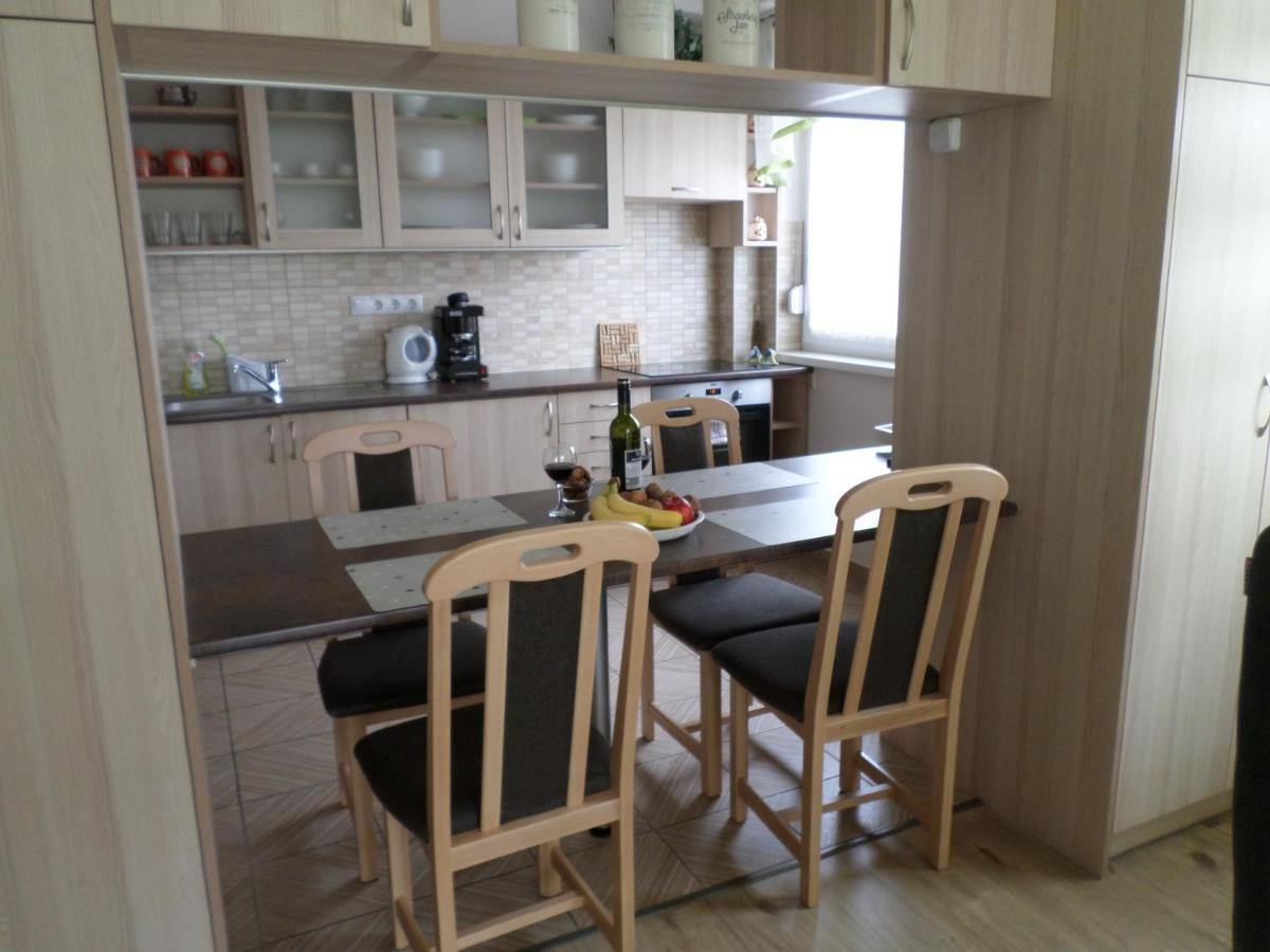 Lakoparki Apartman Veszprém Zewnętrze zdjęcie