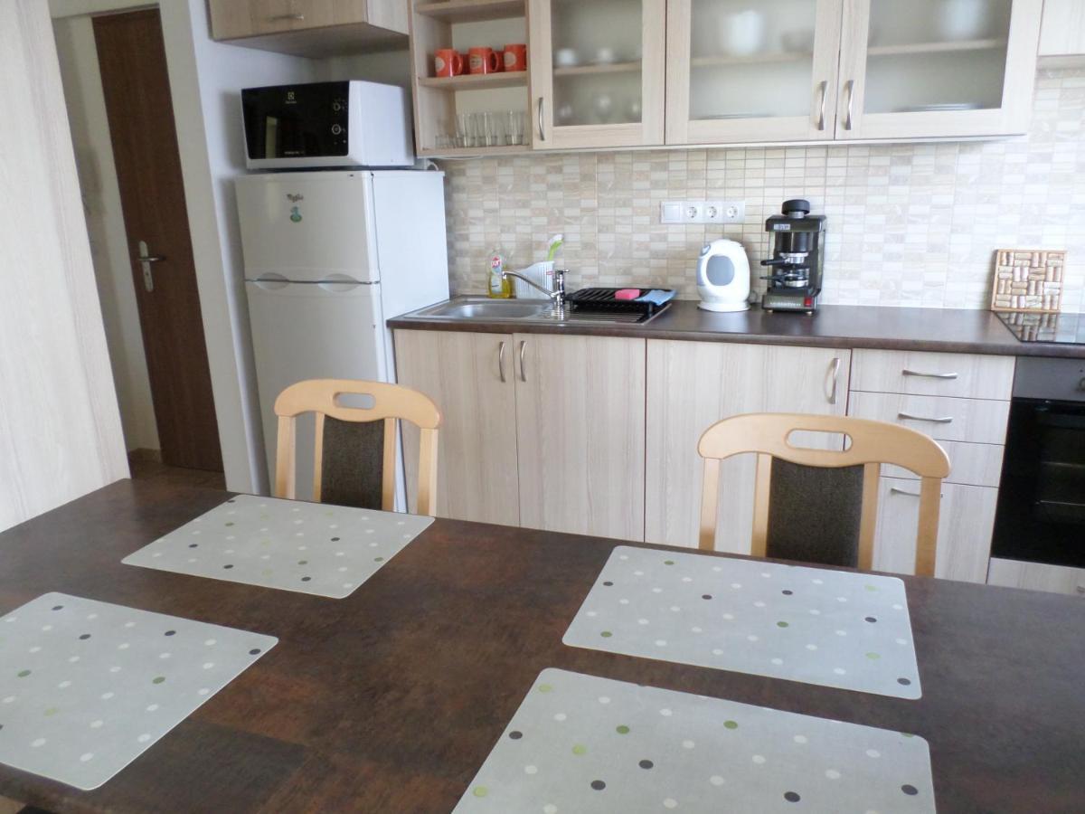 Lakoparki Apartman Veszprém Zewnętrze zdjęcie